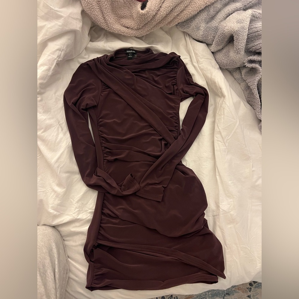 BOOHOO dress